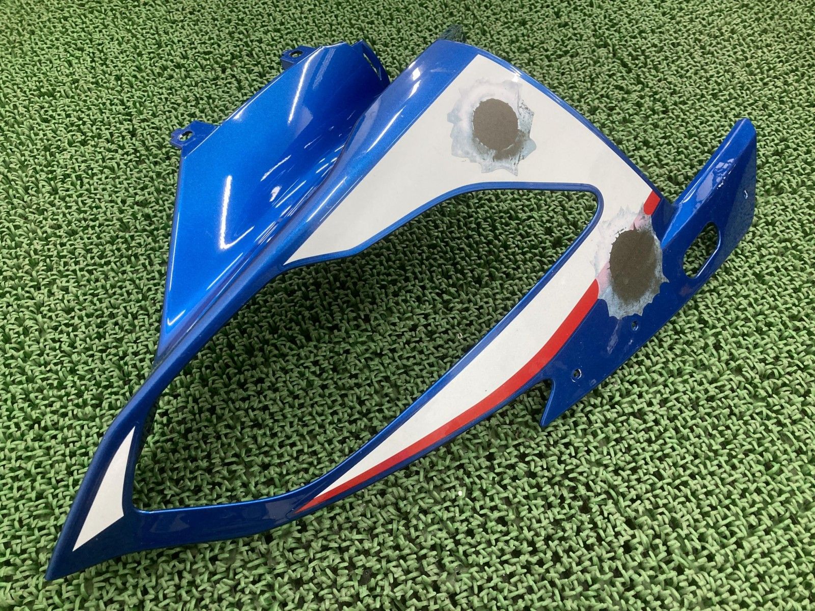 S1000RR アッパーカウル 右 白/青/赤 4663 8 546 430  純正 バイク 部品 15～18年 割れ欠け無し 品薄 希少品 【中古】 3 S1000RR アッパーカウル 右 白/青/赤 4663 8 546 430 BMW 純正 バイク