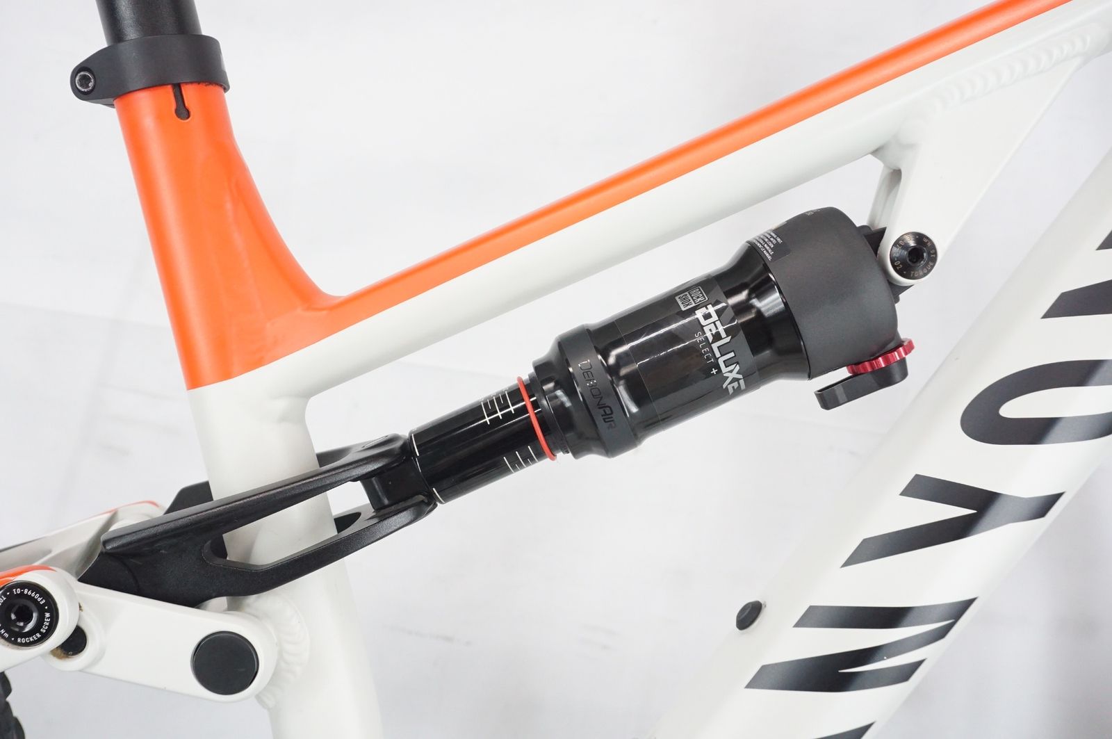 CANYON 「キャニオン」 NEURON YOUNG HERO 2021年モデル マウンテン