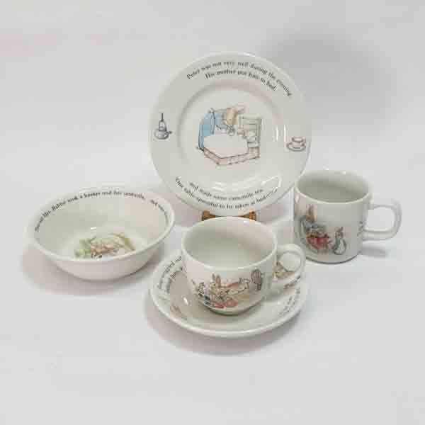 川合孝知 マグ カップ 深 皿 鉢 クマ 動物 うさぎ 鹿 リス 楕円 苺 川合