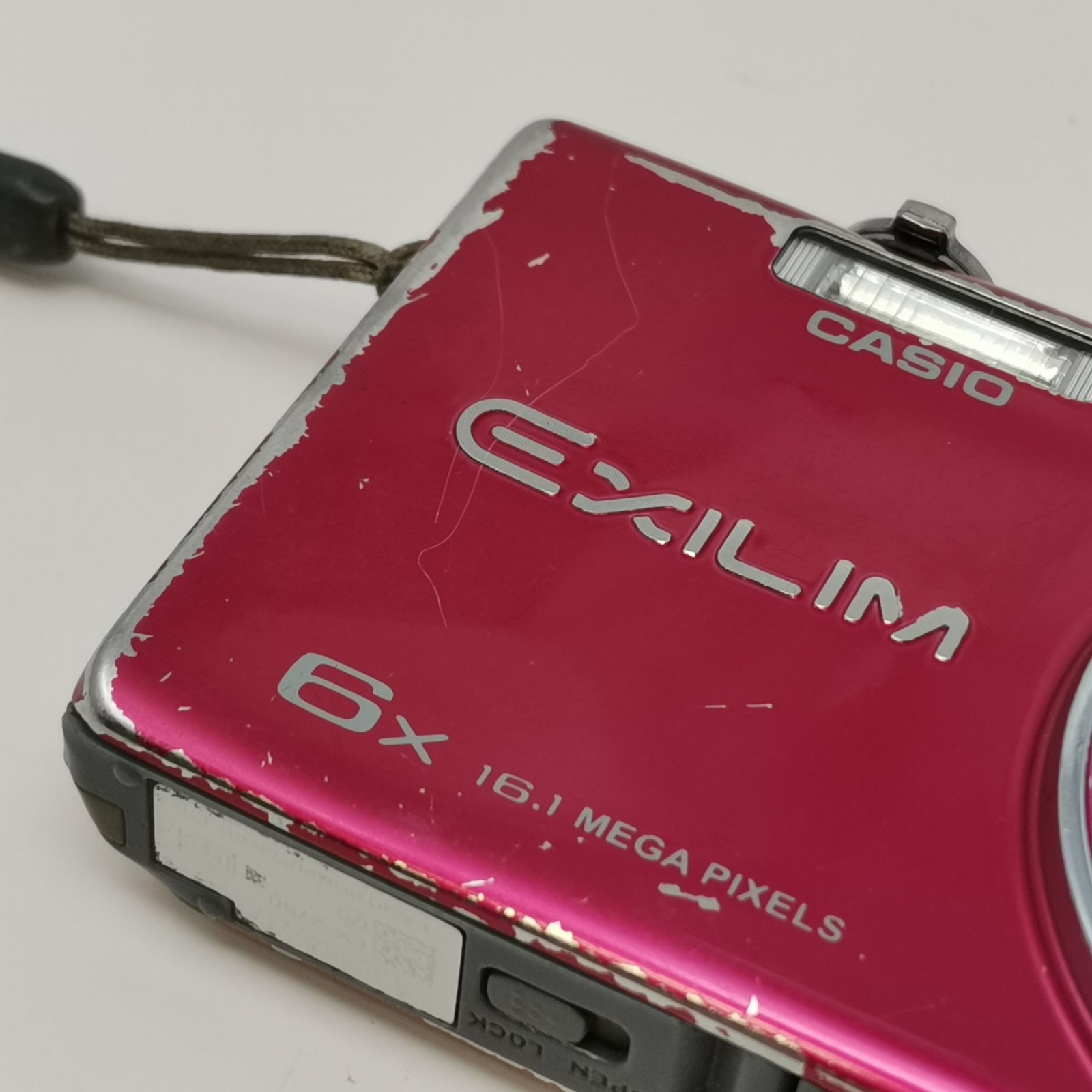 【美品】CASIO EXILIM EX-Z780 ピンク カシオ EXILIM ピンク EX-Z780 塗装はがれ多め 充電器ないため