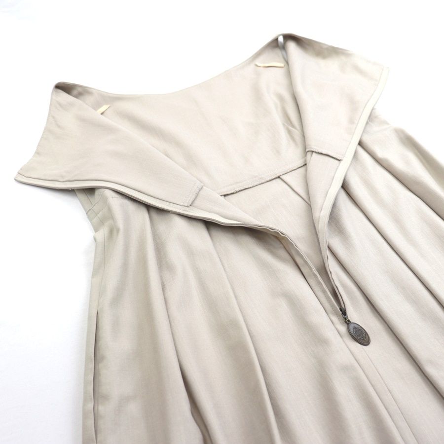FOXEY ベージュ ノースリーブ ワンピース 中古・古着通販】FOXEY (フォクシー) ワンピース ベージュ