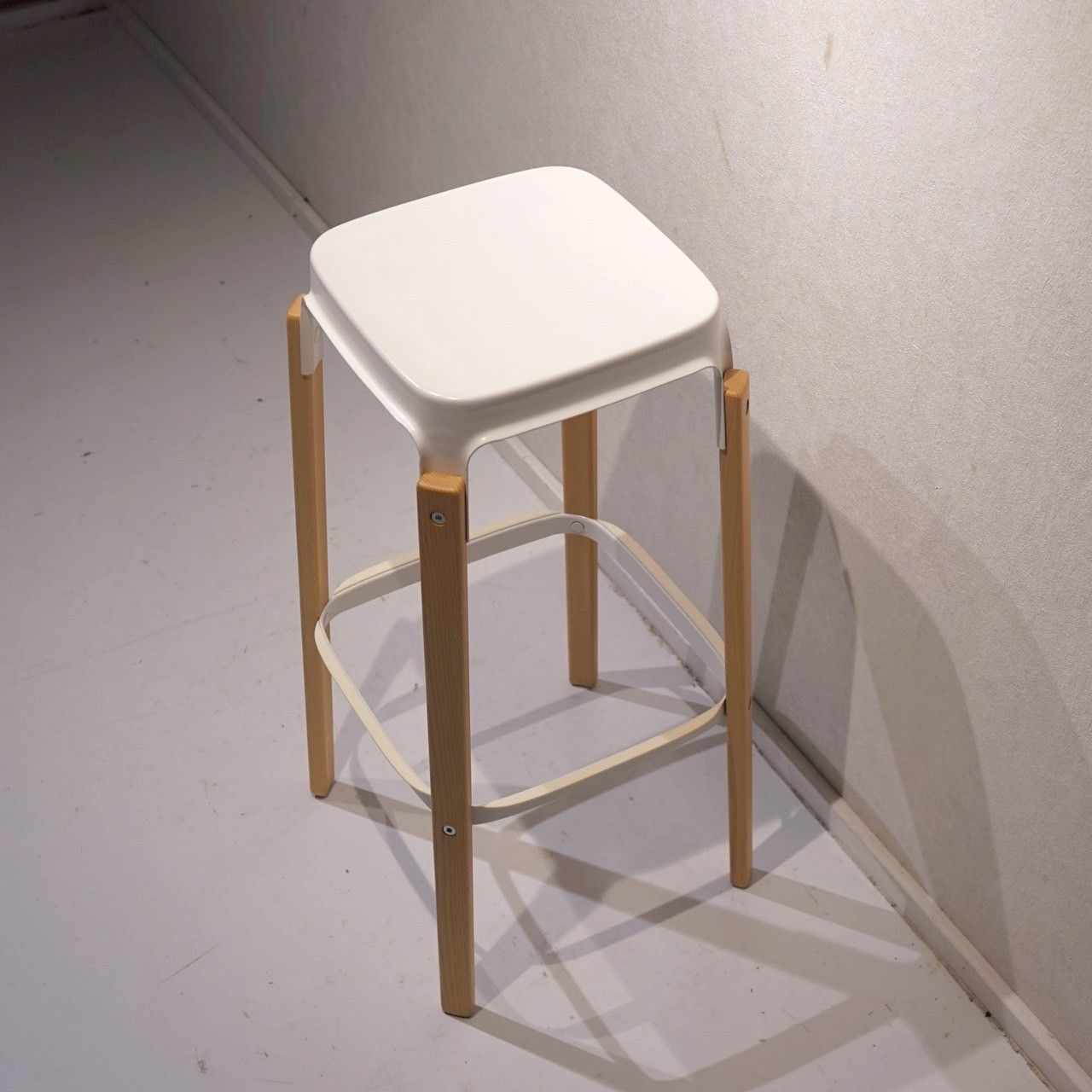 送料込み！magis マジス スティールウッド ハイスツール カウンターチェア MAGIS マジス スチールウッド ハイスツール 2脚 カウンターチェア