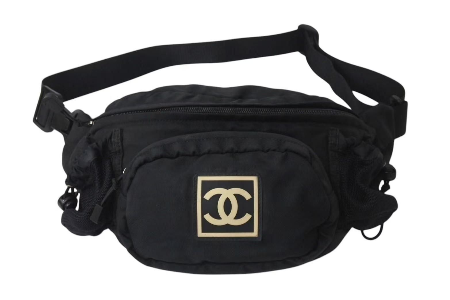 CHANEL シャネル スポーツライン ボディバッグ ショルダーバッグ 8番台 ココマーク ナイロン ブラック シルバー金具 4b000872