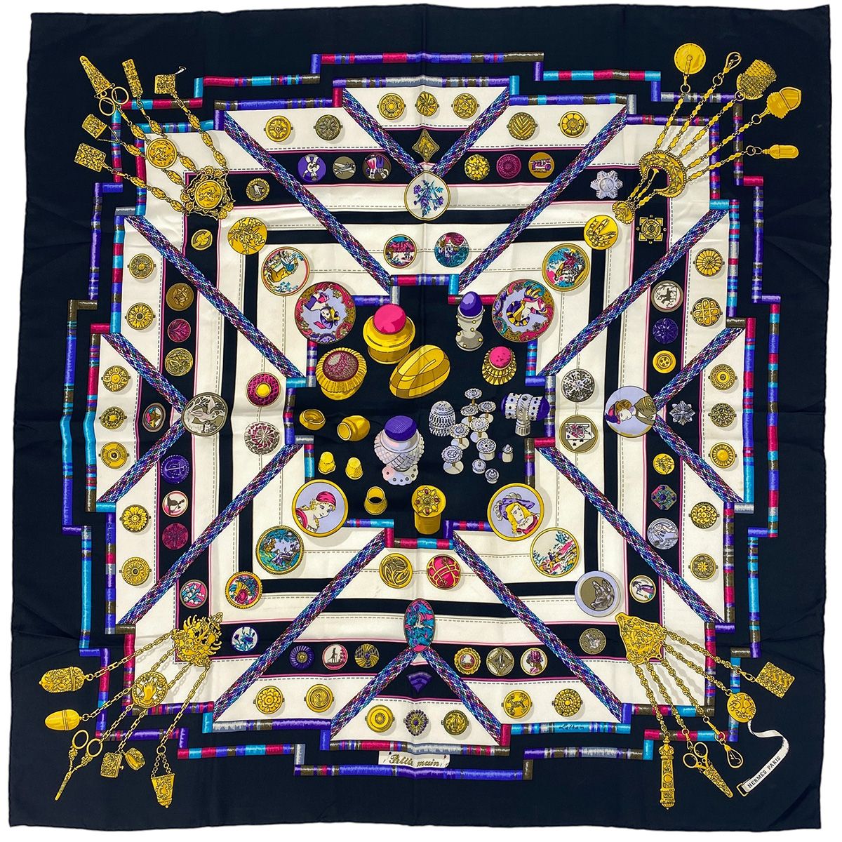 エルメス シルク スカーフ カレ９０ pelile main お針子さん エルメス HERMES カレ 90 Pelile main お針子さん スカーフ シルク