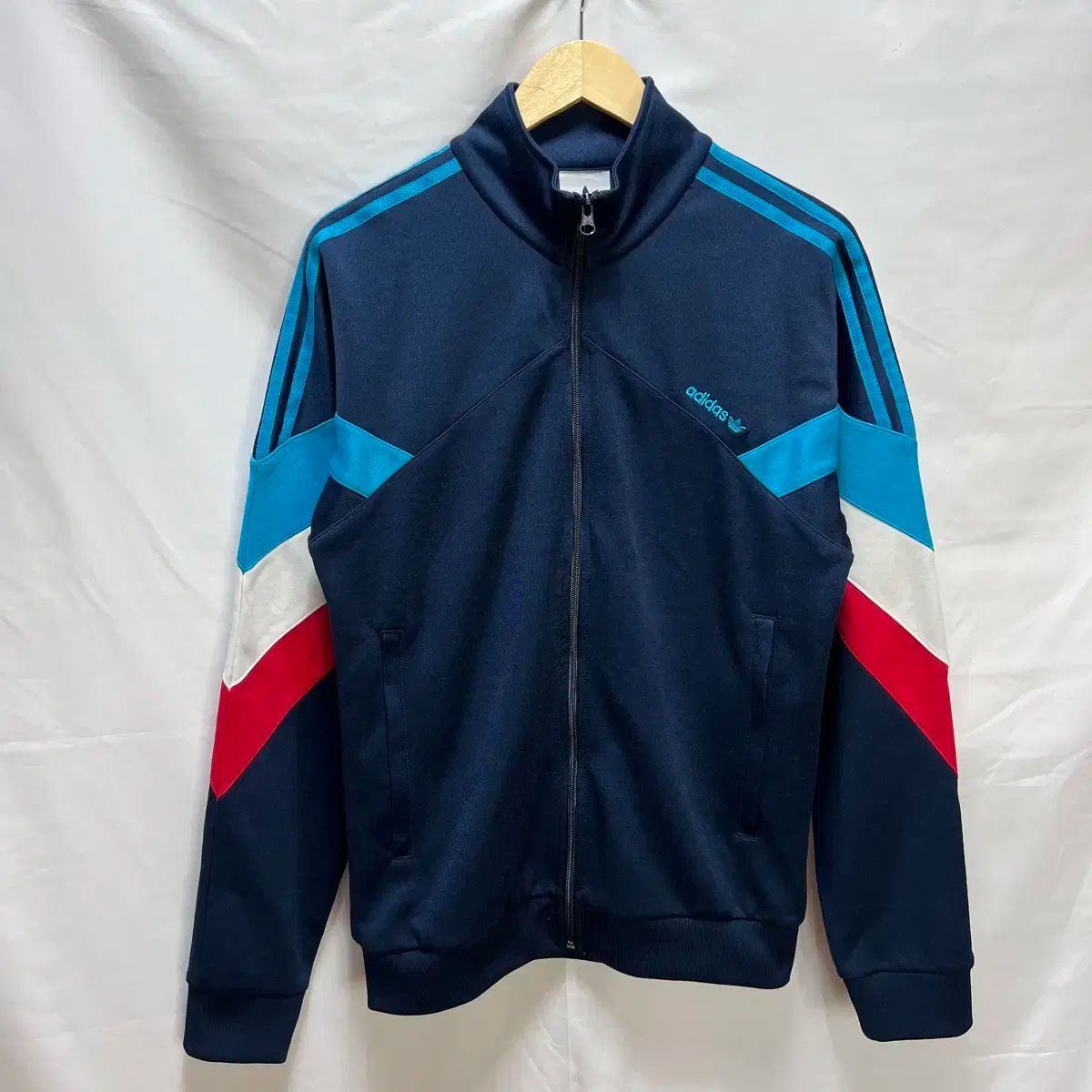 純正品/ S adidas(アディダス) ベッケンバウアー ネイビー 3本線
