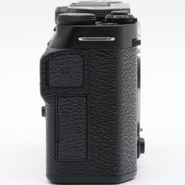 シャッター 3回 FUJIFILM X-T1 ブラック ボディ ミラーレスカメラ フィルム一眼レフライクなデザインのミラーレス「FUJIFILM X-T1