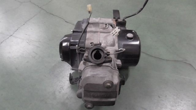 カブFI AA01-1795xxx の エンジン:#1694486838 - メルカリ