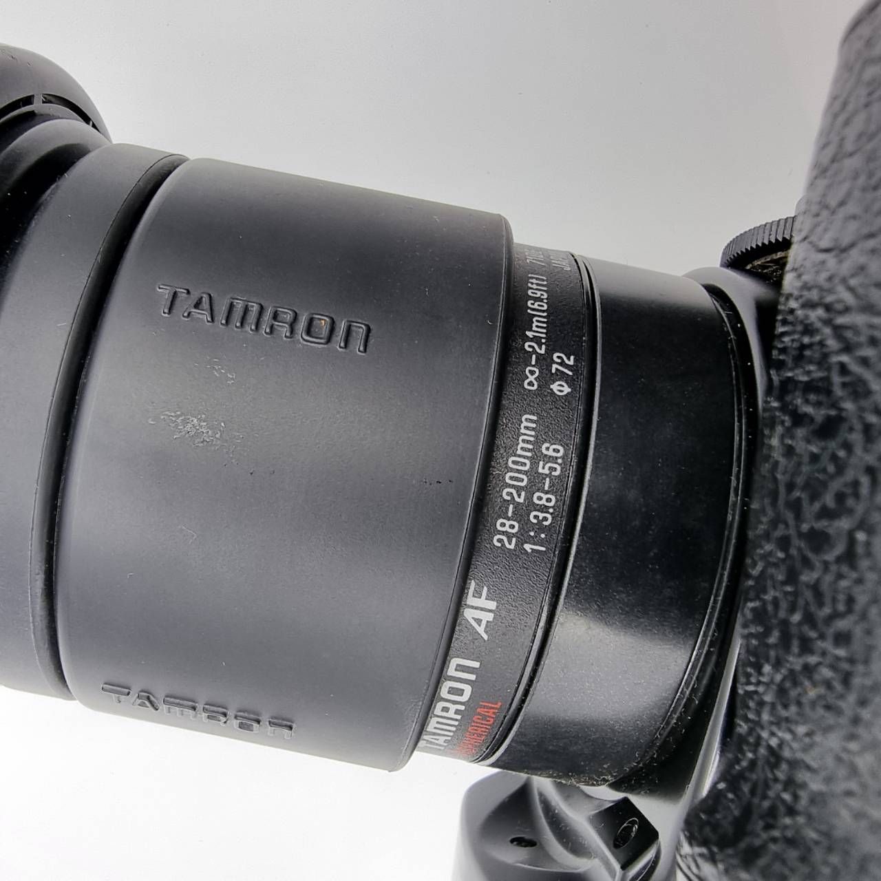 Canon EOS 1000S 本体 ズームレンズ AF 28-200mm 一眼レフフィルム ...