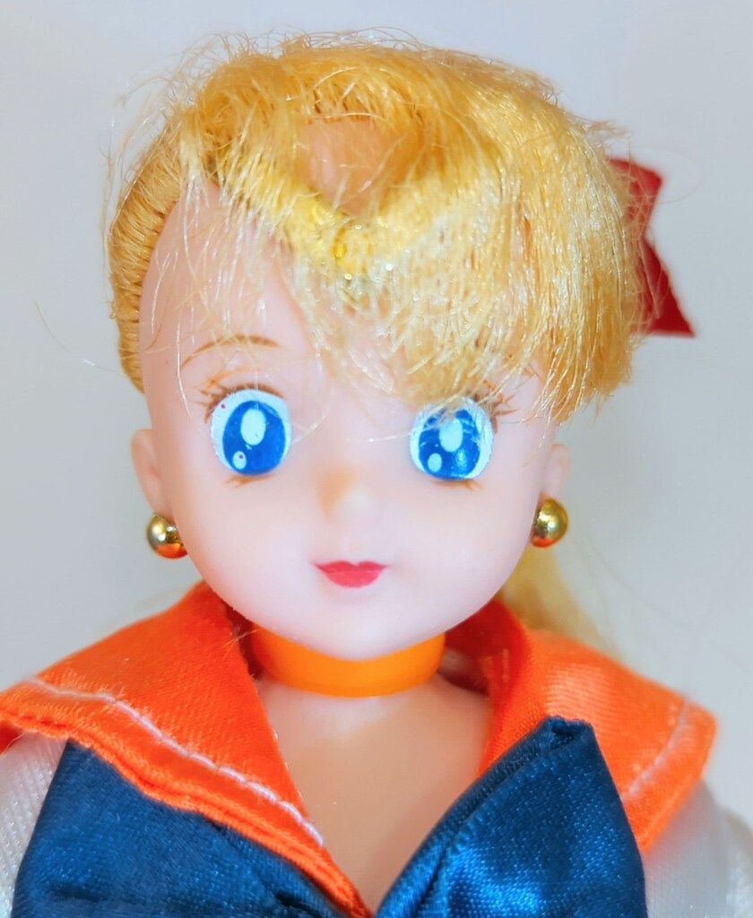 バンダイ セーラームーン セーラーチーム セーラーヴィーナス ドール