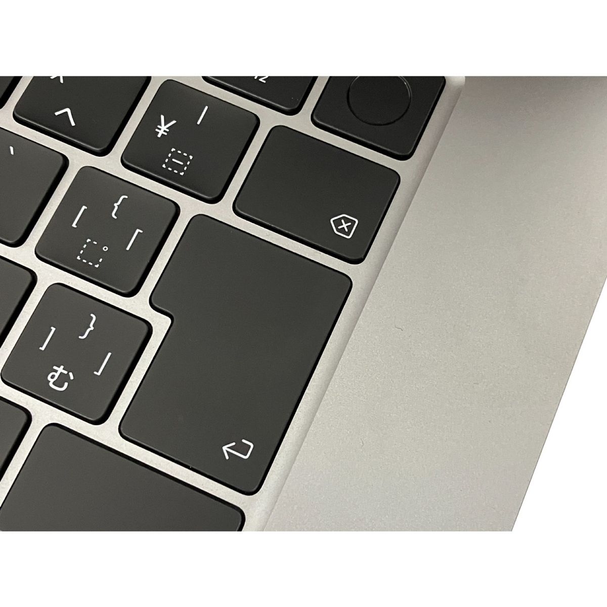 充放電回数8回】Apple MacBook Air 2024 MC9D4J/A ノートPC M1