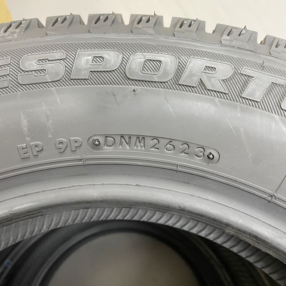 175|65R14 82Q スタッドレスタイヤ 2025年製造 アイスエスポルテ オートバックス 国産タイヤ ♥タイヤ4本セット