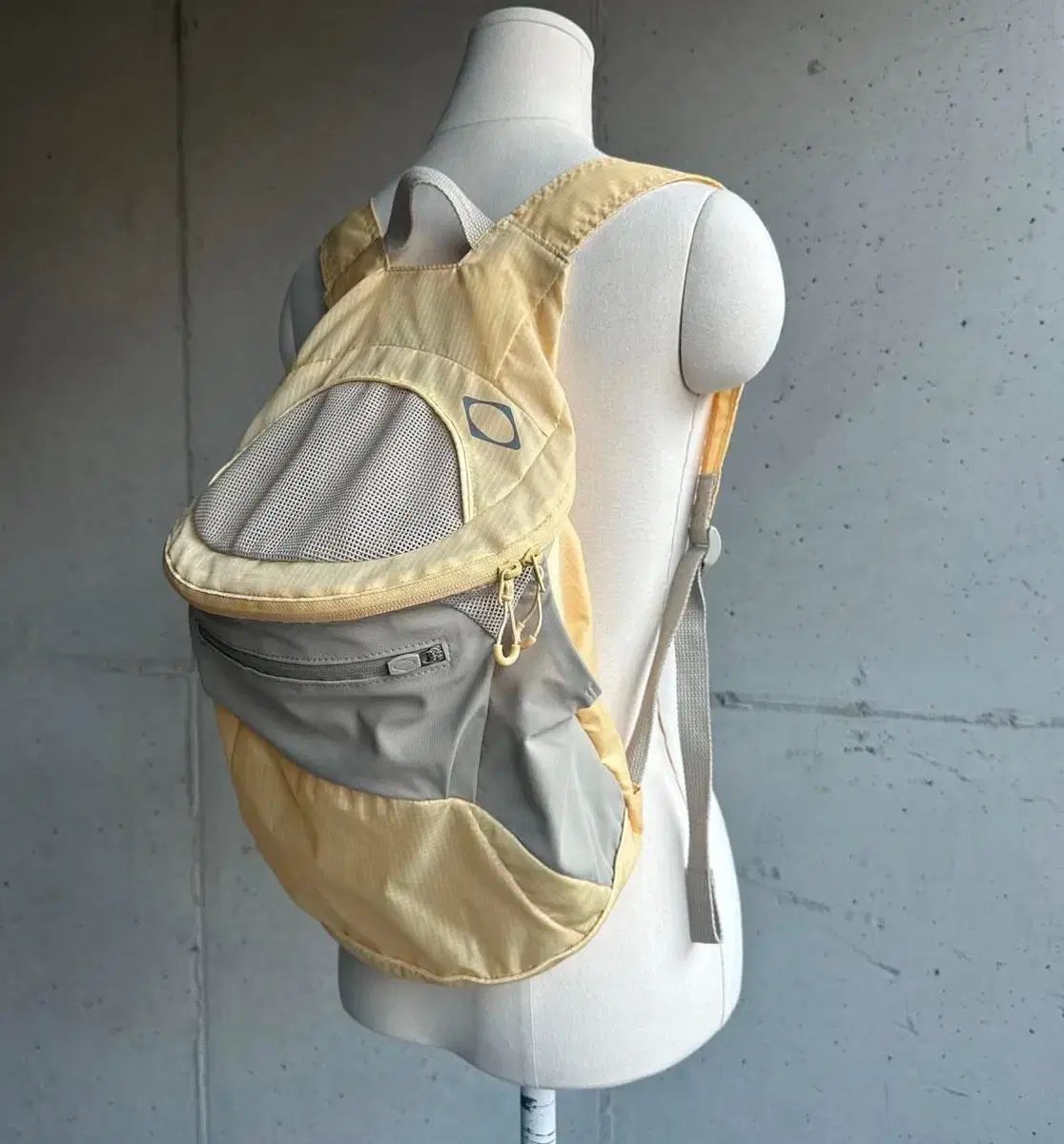 MSCHF(ミスチーフ) ミニ ロンバス リュック リュックサック ☆韓国の人気☆【MISCHIEF】☆Rhombus Backpack Blac.k