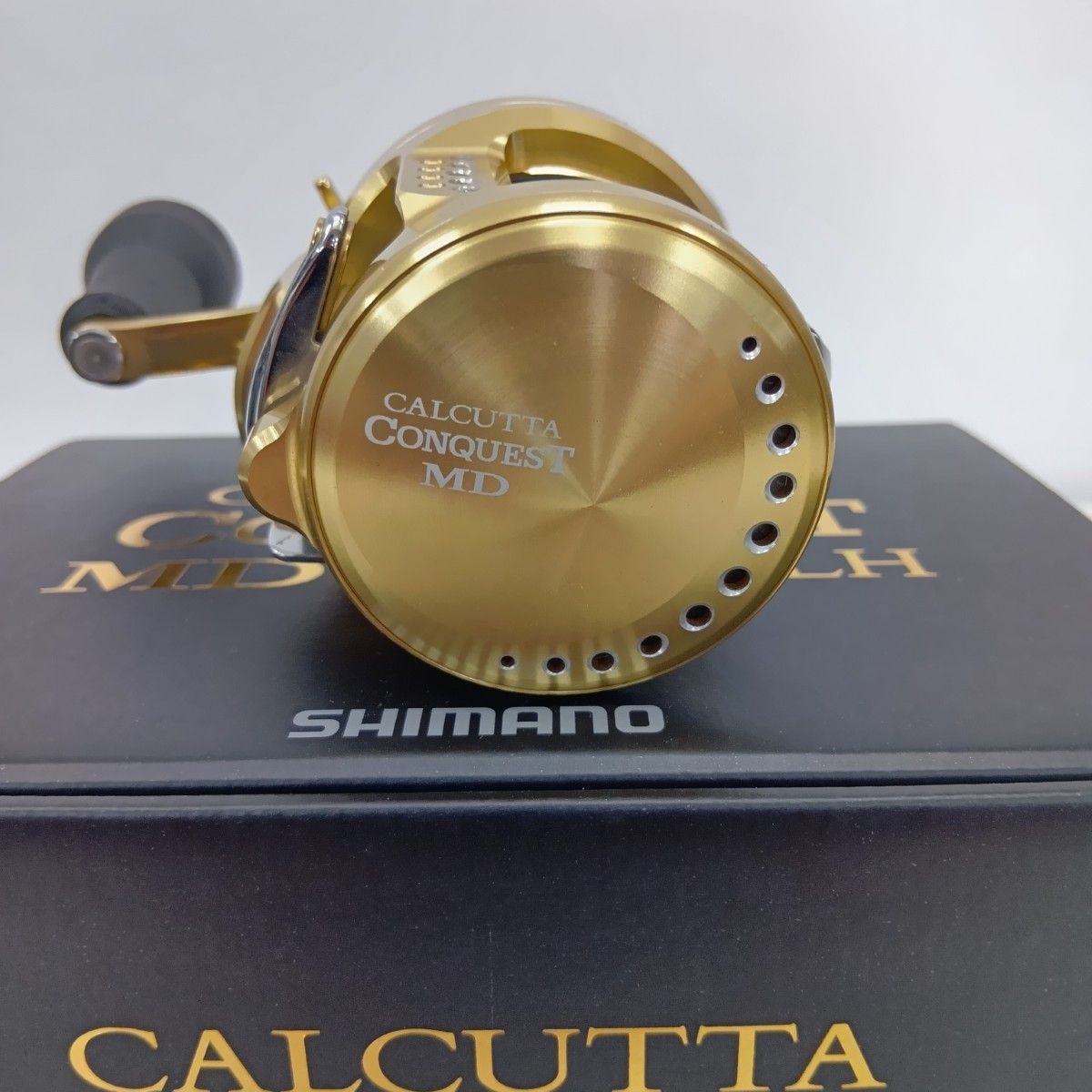 SHIMANO - SHIMANO シマノ 045935 リール ベイトリール　23カルカッタコンクエストMD 300XGLH 美品 程度A 箱付 SHIMANO シマノ 045935 リール ベイトリール 23カルカッタコン