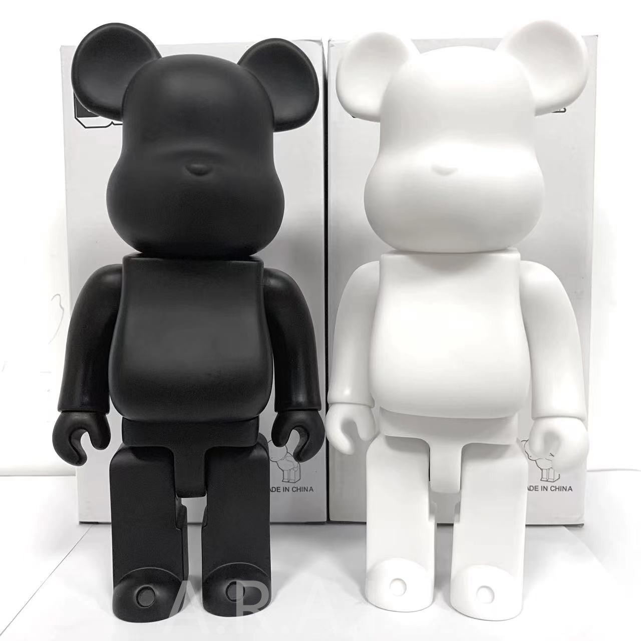 新品未使用】【割引価格】【数量限定】 ベアブリック BE@RBRICK 400% 28センチ 黒 白 ブラック ホワイト 無地 2体セット - メルカリ