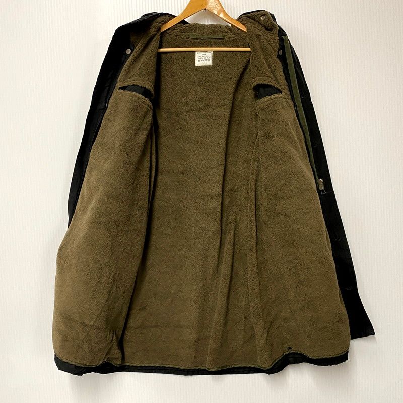 HOODED COAT