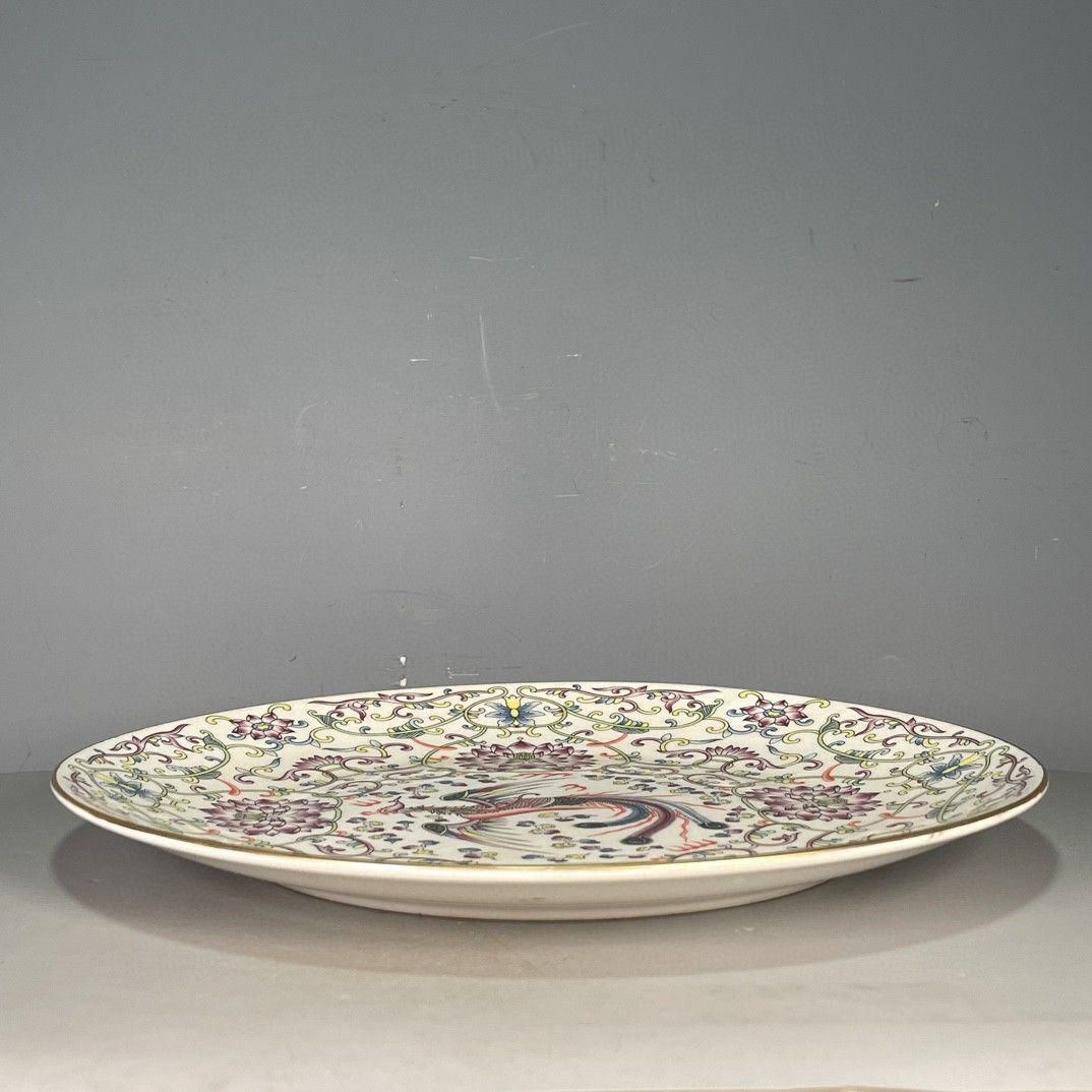 大清乾隆琺瑯粉彩万花賞盤 景徳鎮 陶磁器 装飾品 現代工芸品美術品 置物 大清雍正琺瑯彩四方花鳥尊瓶 景徳鎮 陶磁器 装飾品 現代工芸品