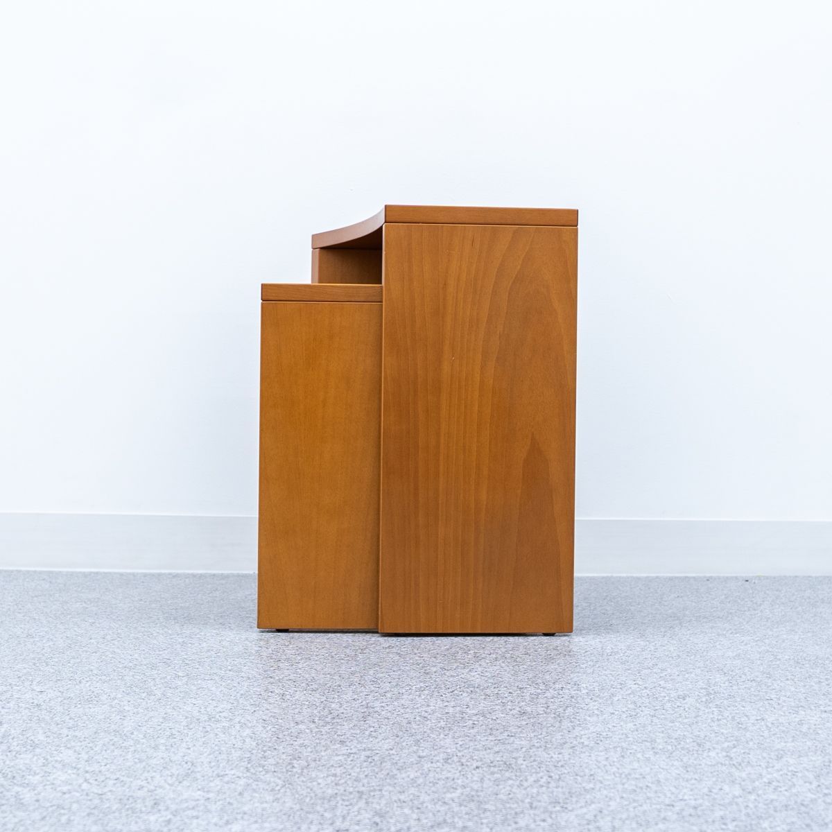 送料込み・良品】アルフレックス PORTOベッドサイドテーブル ダーク