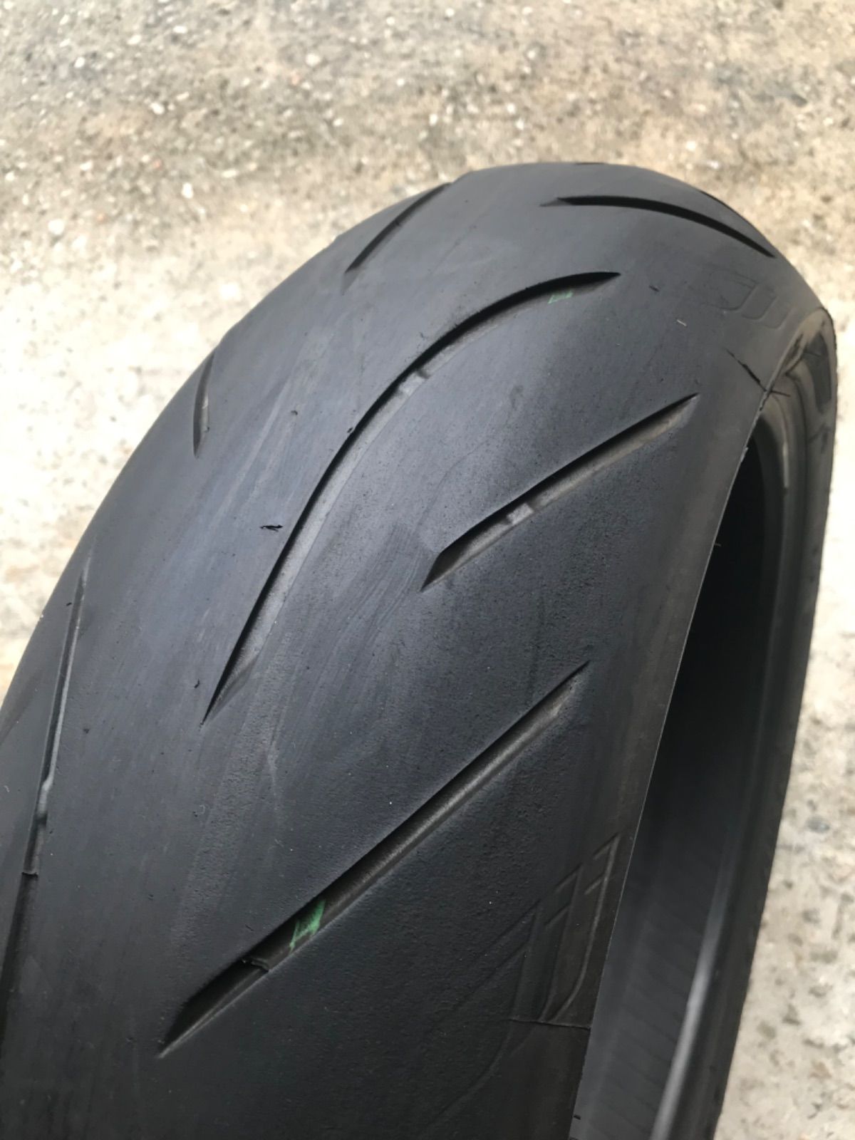 ブリジストン S21 タイヤ 120/70ZR17 180/55ZR17（楽天市場】120