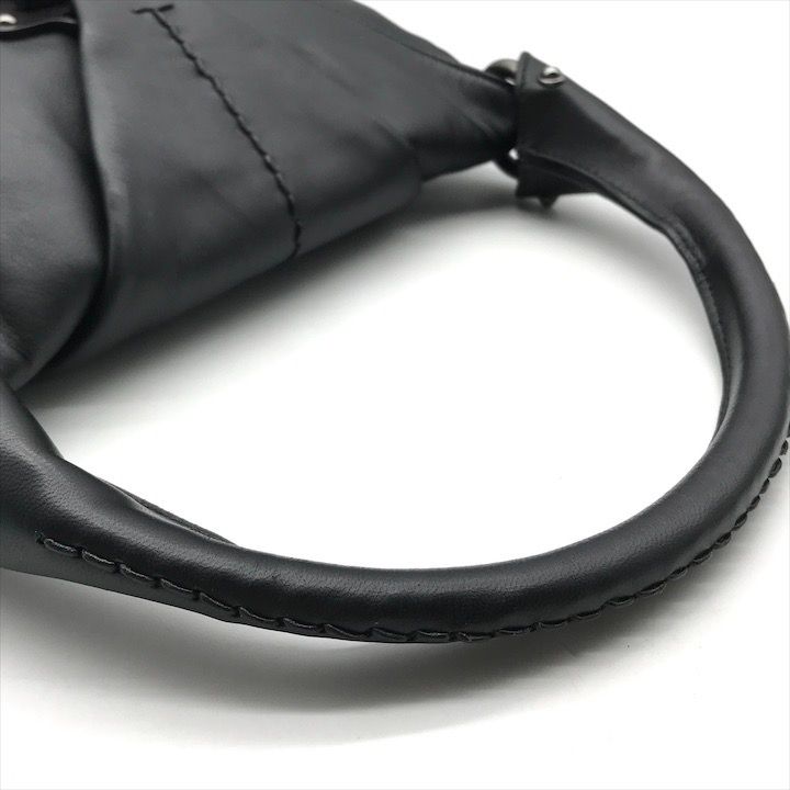 美品 Ferragamo ガンチーニ 黒レザー ワンショルダー Salvatore Ferragamo(サルヴァトーレフェラガモ) / ガンチーニ