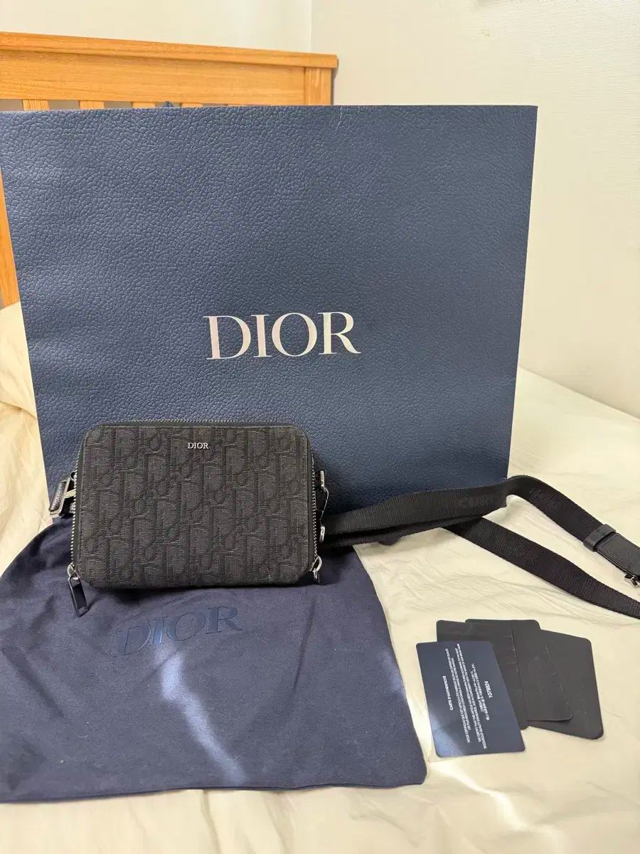 ディオール オブリーク ブラック クロスバック