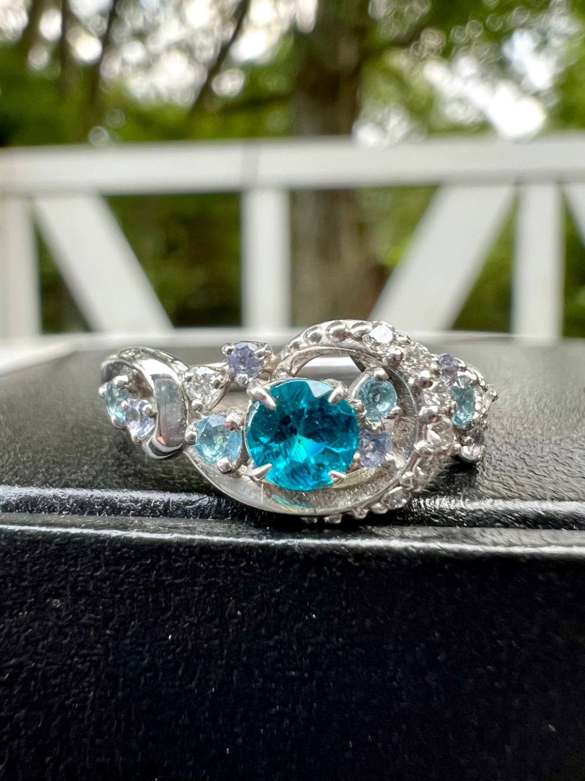 APATITEネオンブルーアパタイトPt950ダイヤモンドリング