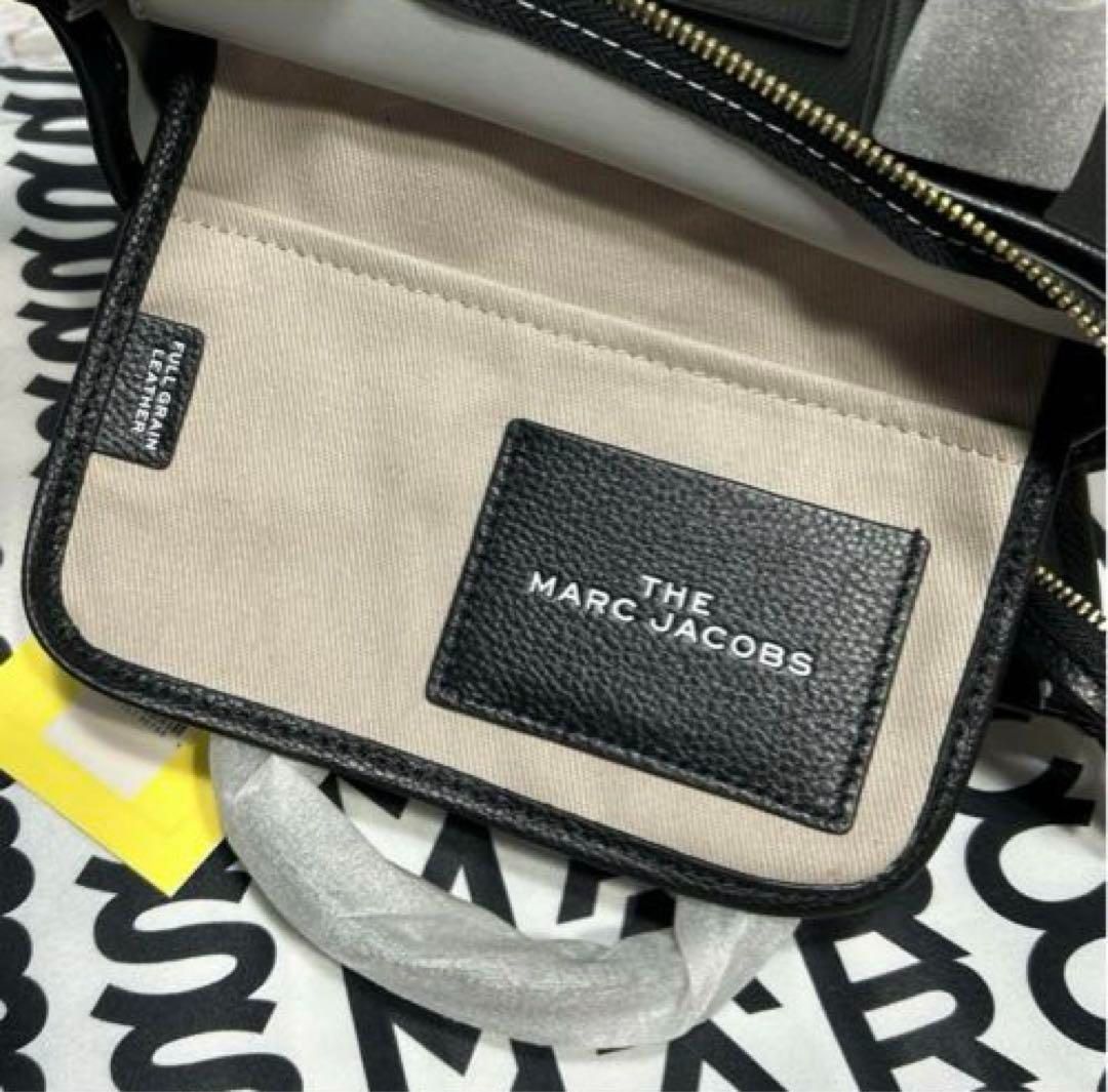 新品︎ MARC JACOBS ミニ トートバッグレザー ブラック