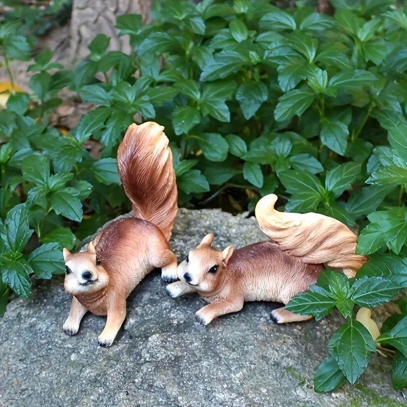 小動物 リス 木登り オブジェ オーナメント 置物 彫刻 ツリー 庭 装飾 樹脂 メルヘン かわいい ガーデニング  北欧 2匹セット