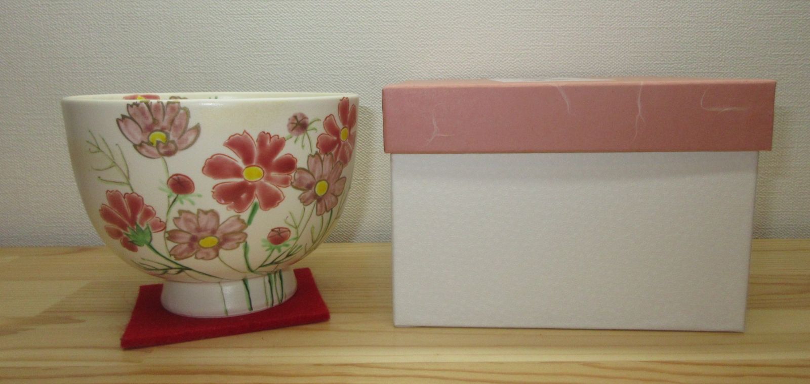 送料込【逢絢亭・新品】茶道具 茶碗 京焼 青磁釉 ホタルの図 中村与平 紙箱入り Amazon | 【逢絢亭】茶道具 茶碗 抹茶碗 平茶碗 京焼 仁清写