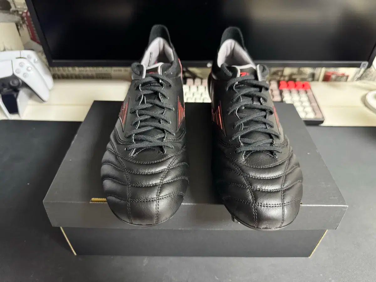 ミズノ モレリア NEO4 JPN MD 280 サイズ