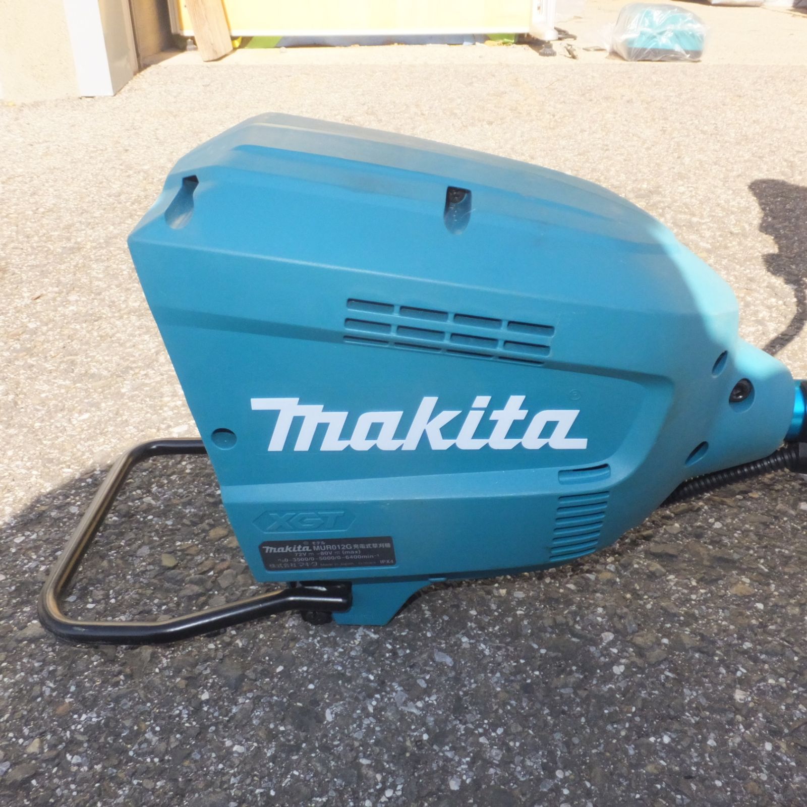 送料無料] 岐阜発 キレイ☆マキタ makita 充電式草刈機 MUR012G 72V 