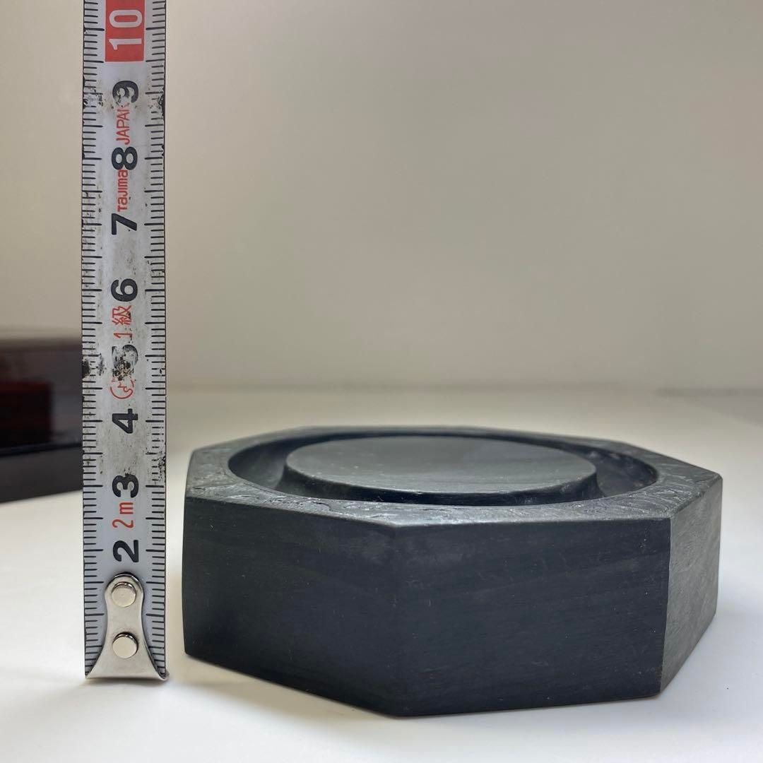 八角硯石 565g
