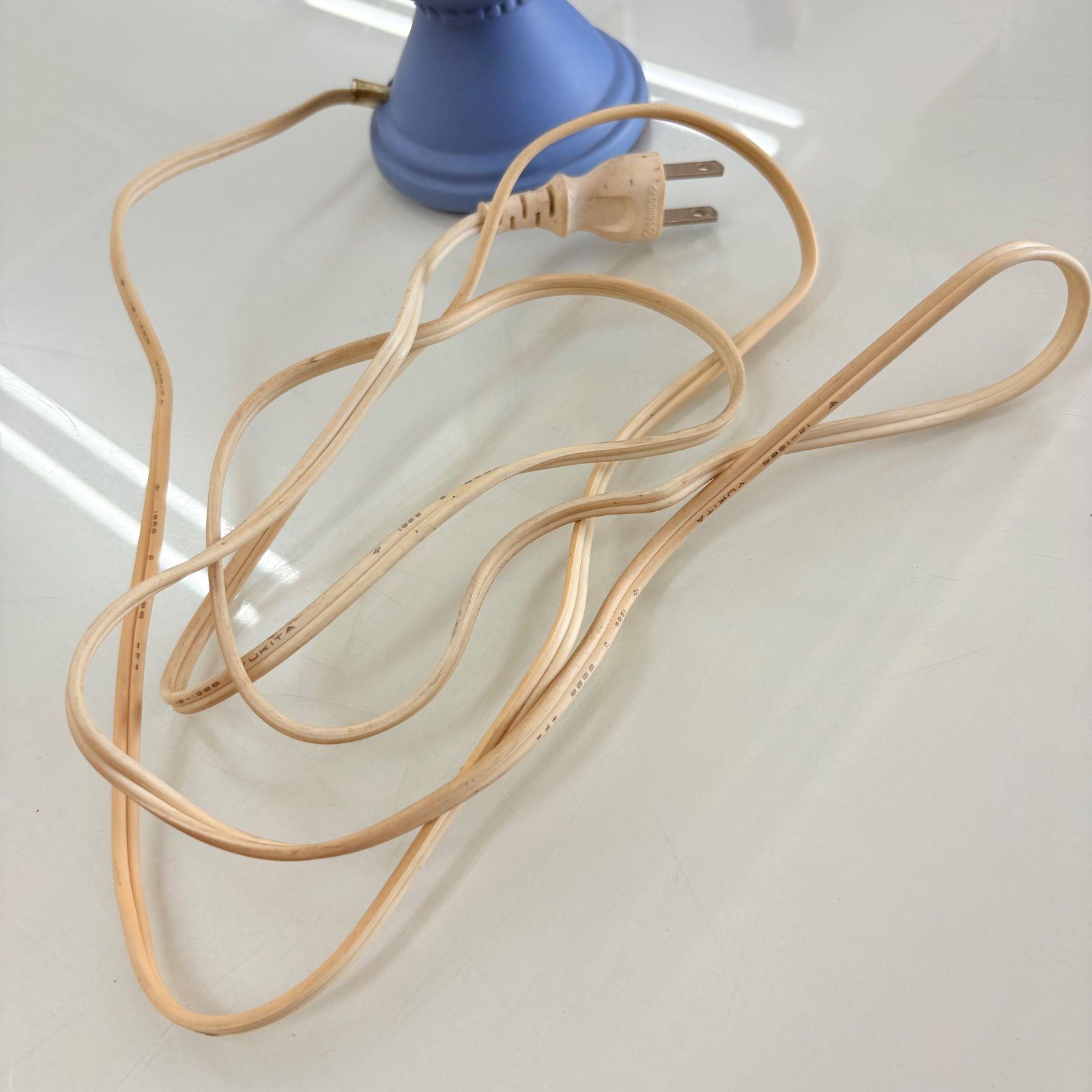 ベッドサイドランプ 卓上ランプ