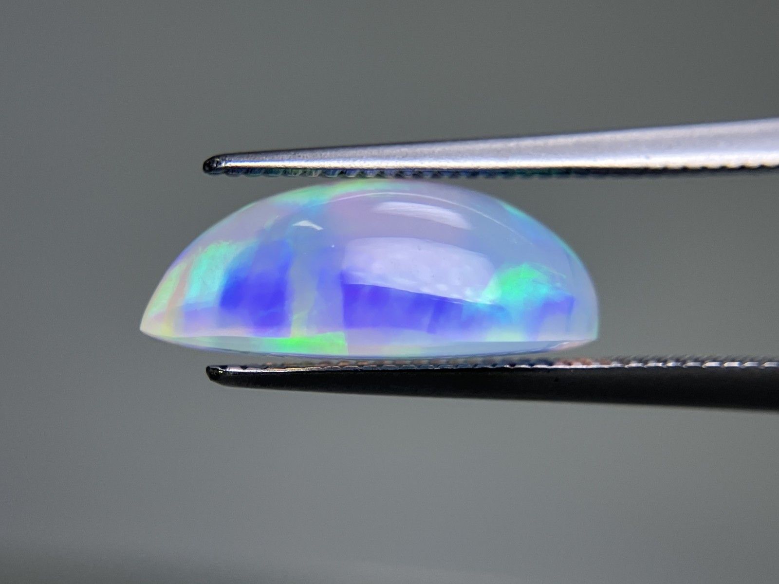 オパール 4.109ct 宝石ソーティング付き 14.9㎜×10.1㎜×5.6㎜ ルース（ 裸石 ） 3583YY