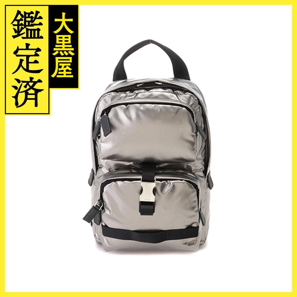 プラダ PVC ナイロン ボディバッグ ワンショルダー 1BZ026 シルバー プラダ ボディバッグ ワンショルダー 1BZ026 シルバー PVC ナイロン