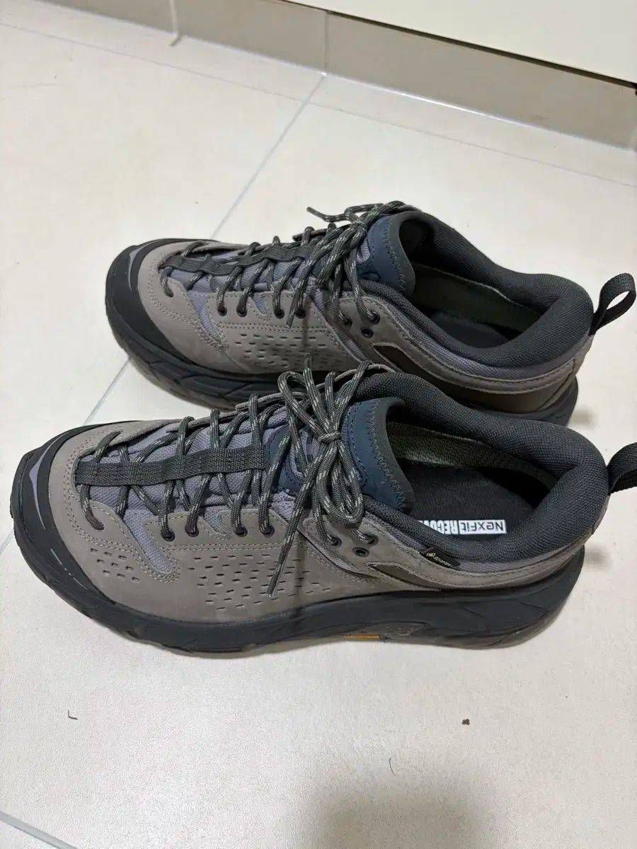 275 HOKA ONE ONE ホカオネオネ トー ルー jlal コラボ WWW_OLIVIERBERNSTEIN_COM