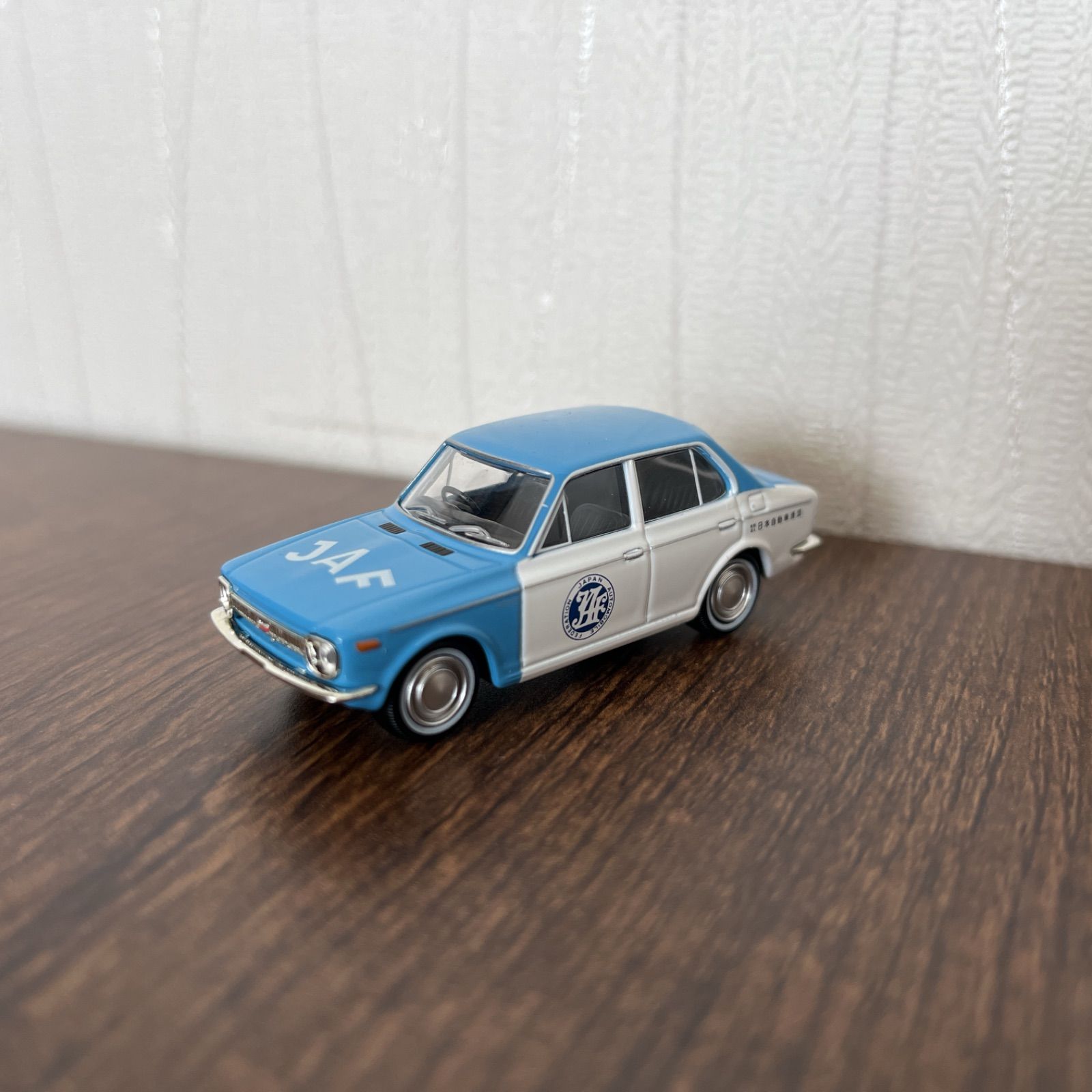 トミカリミテッドヴィンテージ トヨタカローラ1100 2個 トミカリミテッドヴィンテージ LV-55b トヨタ カローラ 1100 2