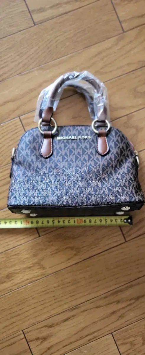 ルイヴィトン シャドウ・チョークスリングバッグ M44633【Bランク  