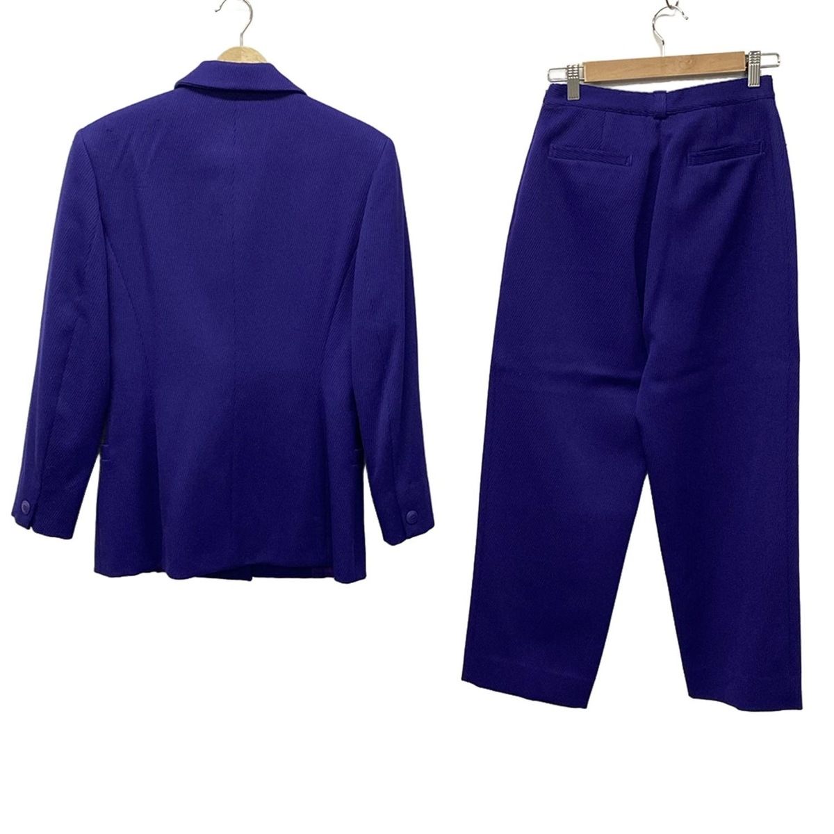 VERSACE JEANS COUTURE ヴェルサーチジーンズ レディースパンツセットアップ レディース - パープル