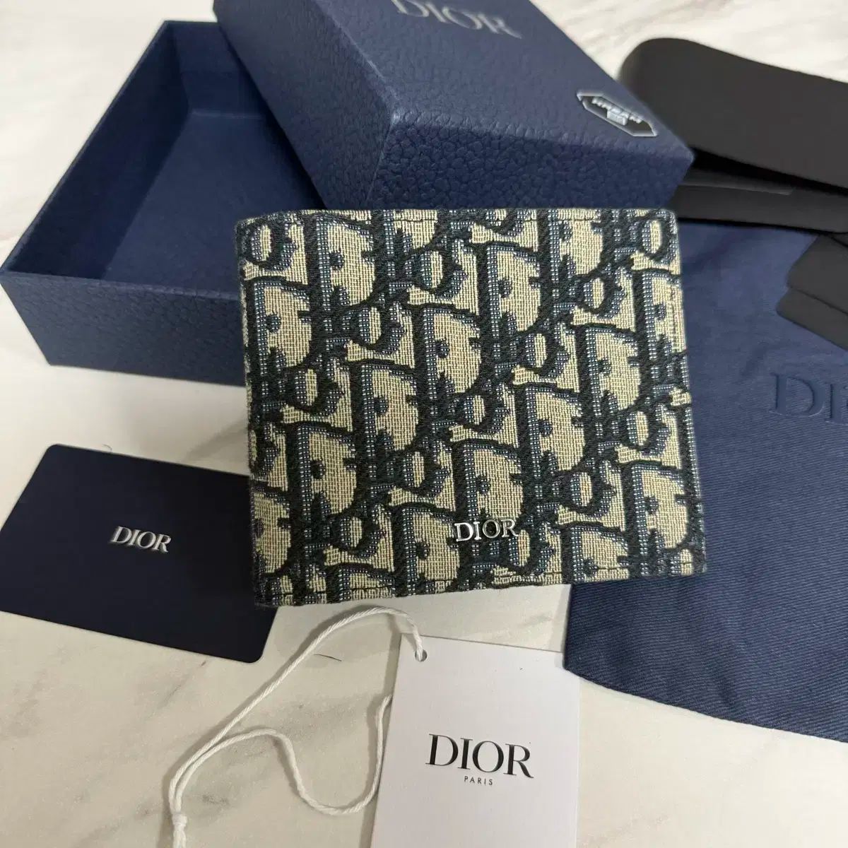 DIOR オブリーク ジャガード ラウンドジップウォレット ブルー DIOR