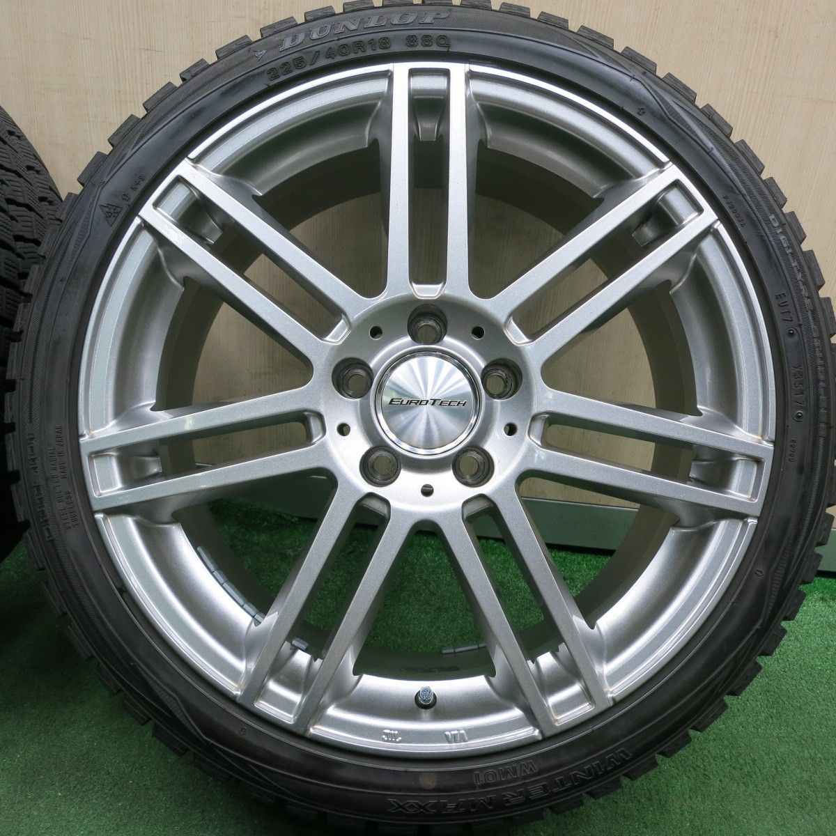送料無料* バリ溝！9.5分☆ワーゲン等 EUROTECH 225/40R18 