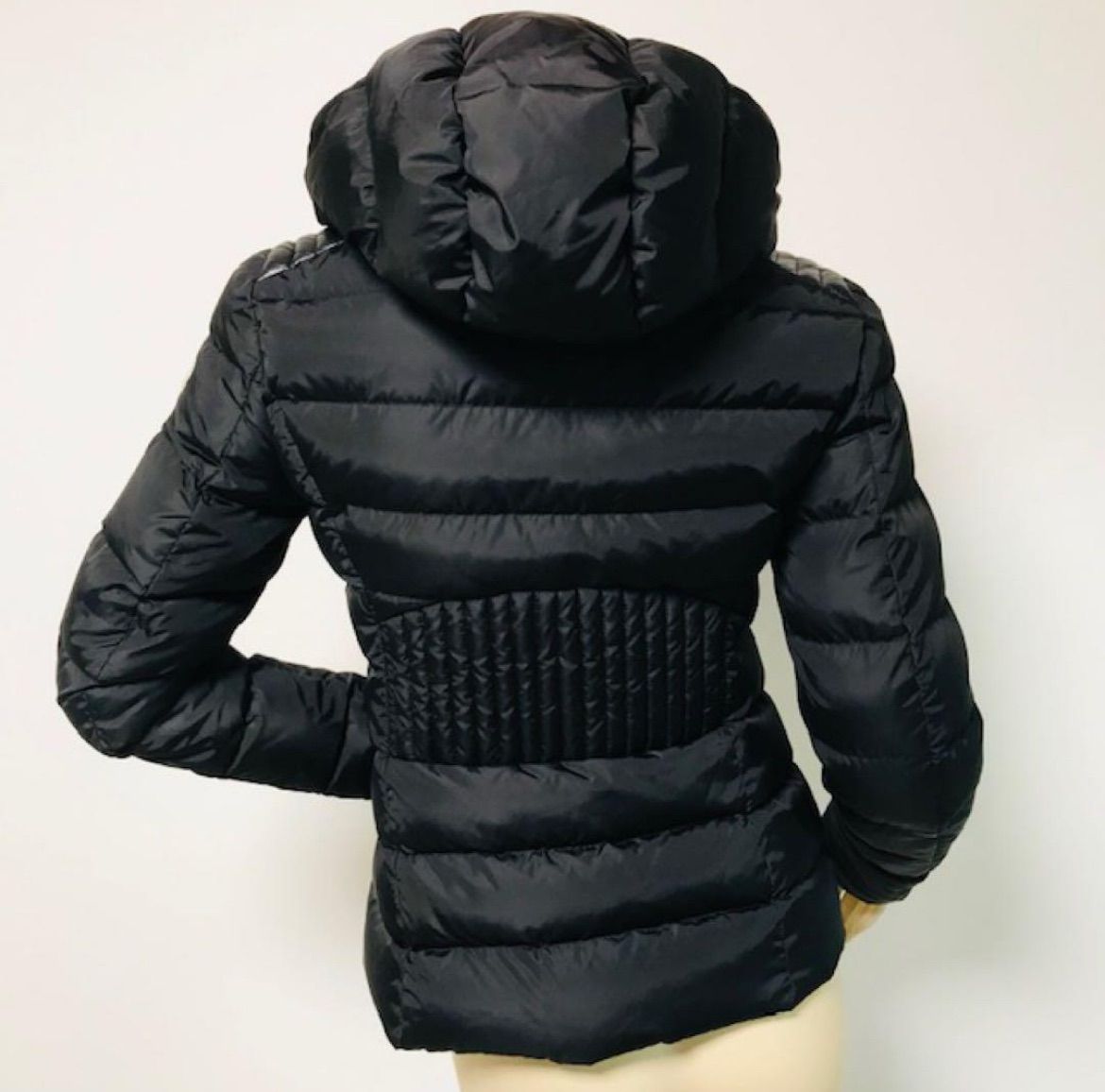 美品☆MONCLER・モンクレール TETRAS レディース ブランド