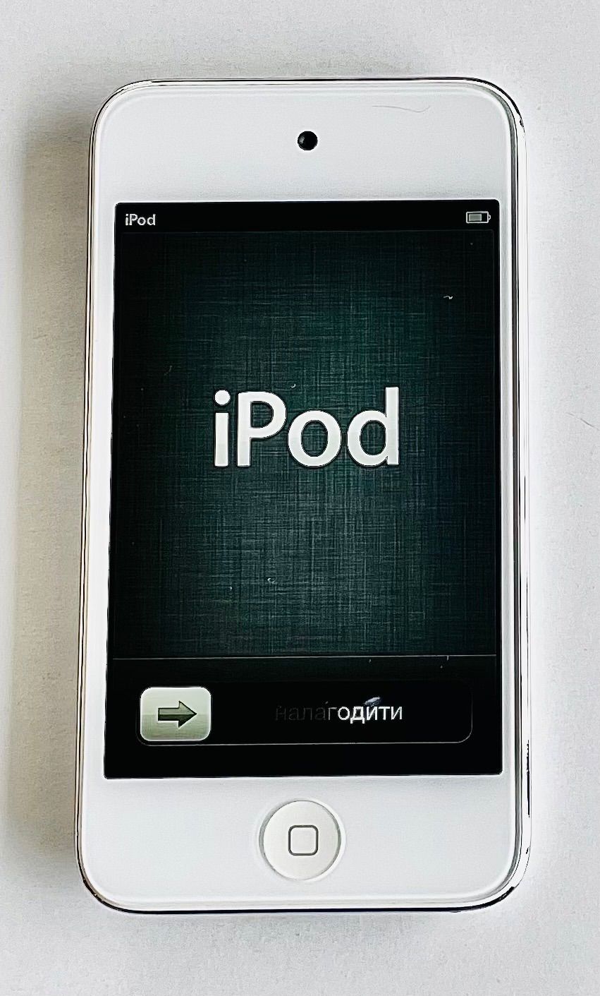 Apple iPod touch 第4世代　32GB