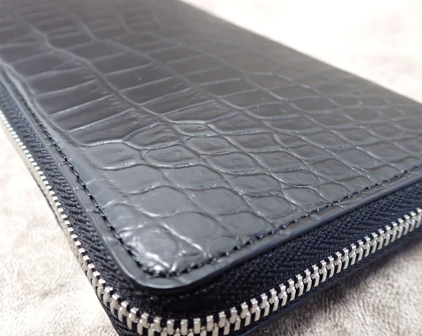 定価28万円 クロコダイル ブラック長財布 ヘンローン社製 - メルカリ