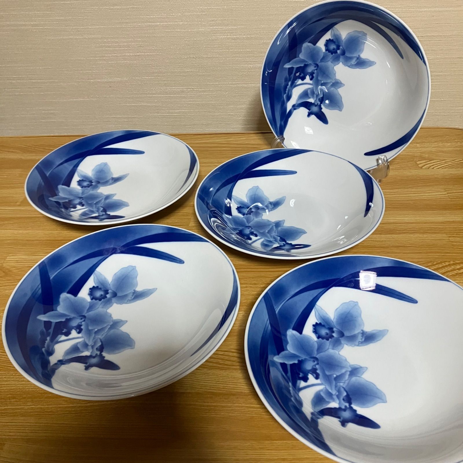 香蘭社 深鉢 （大鉢(19cm〜)|有田焼の老舗-香蘭社オンライン）