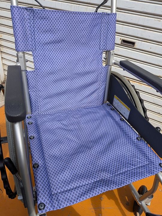  一部地域を除く カワムラサイクル 自走式軽量車椅子 ふわりす KF 22-40 SB KM-25-1021-01 自走用車椅子 車椅子