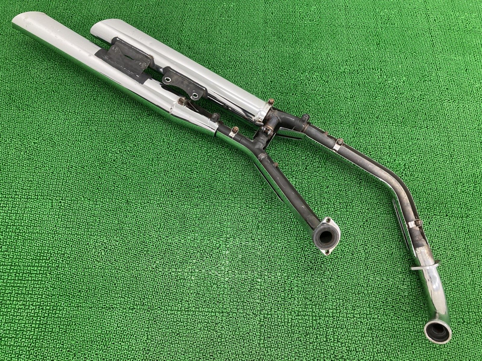 イントルーダークラシック400 マフラー 44F2 スズキ 純正 VK54A
