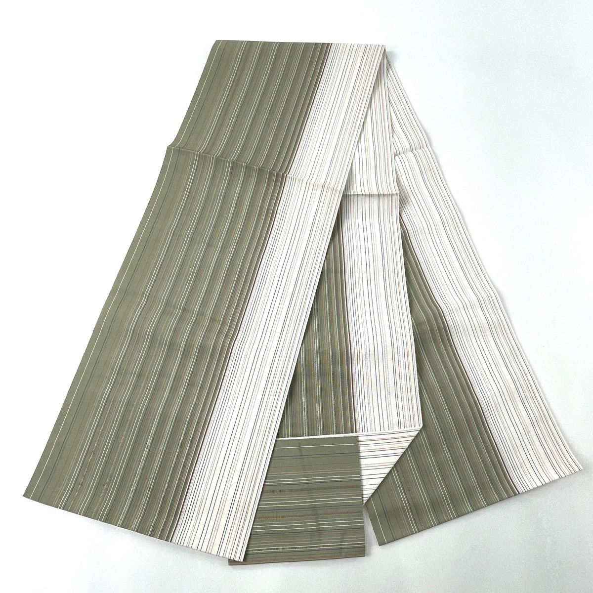 名古屋帯 名品 証紙 本場筑前博多織 八寸名古屋帯 松葉仕立て 縞模様