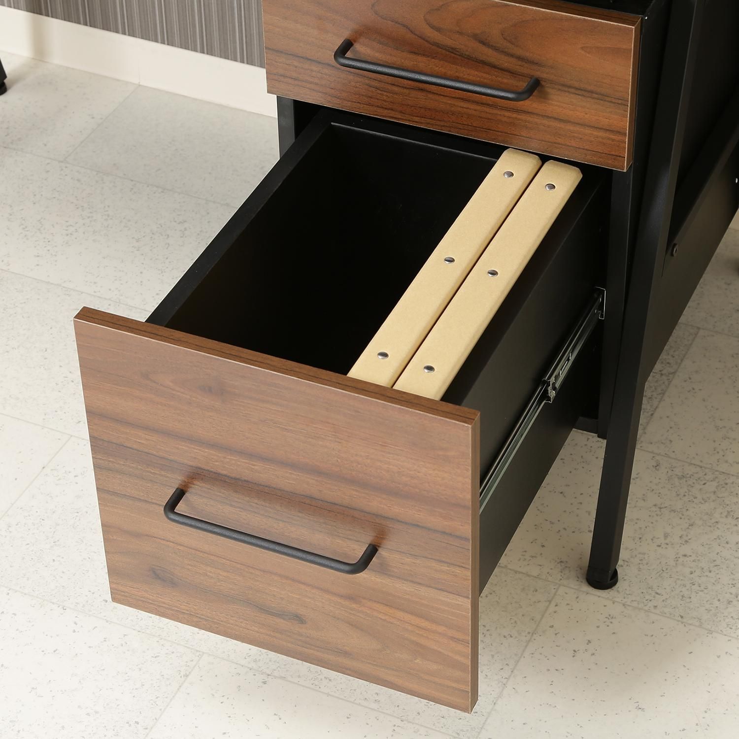 キャビネット付