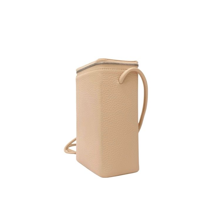 [セール] Aeta BOX SHOULDER S 貴重 初期型 レザー 新品 未使用品 Aeta アエタ BOX SHOULDER S カウレザー ボックス