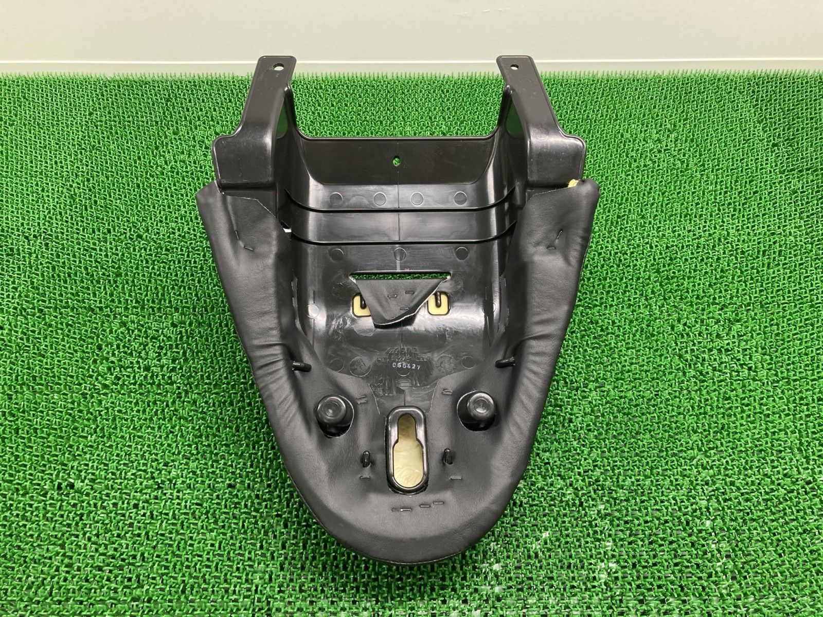 V-ROD タンデムシート 22970 ハーレー 純正 バイク 部品 ナイトロッド